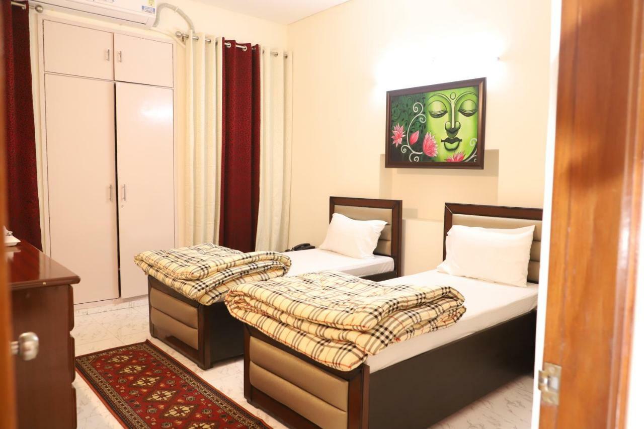 Maplewood Guest House, Neeti Bagh, New Delhiit Is A Boutiqu Guest House - Room 5 Exterior foto